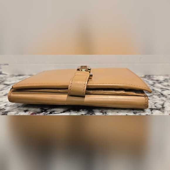 Gucci Jackie Bifold Brown Wallet With Gold Hardware - Picture 5 of 14